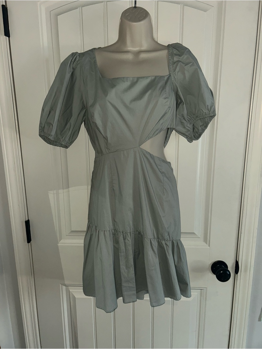 NEW Astr the Label Cutout Puff Sleeve Mini Dress in Sage Sz L